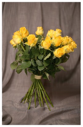 K47 - Žlté ružičky v tvare krásnej kytičky